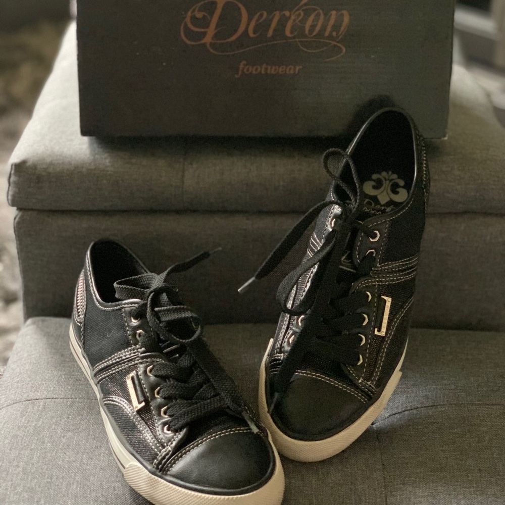 Dereon (Beyoncé) Sneakers W/Box